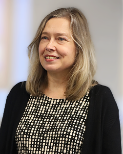 Dr. Beata Niedzialkowska