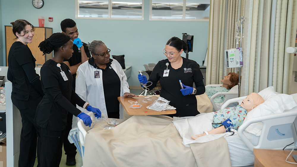 UNCP nursing students working in the simulation lab