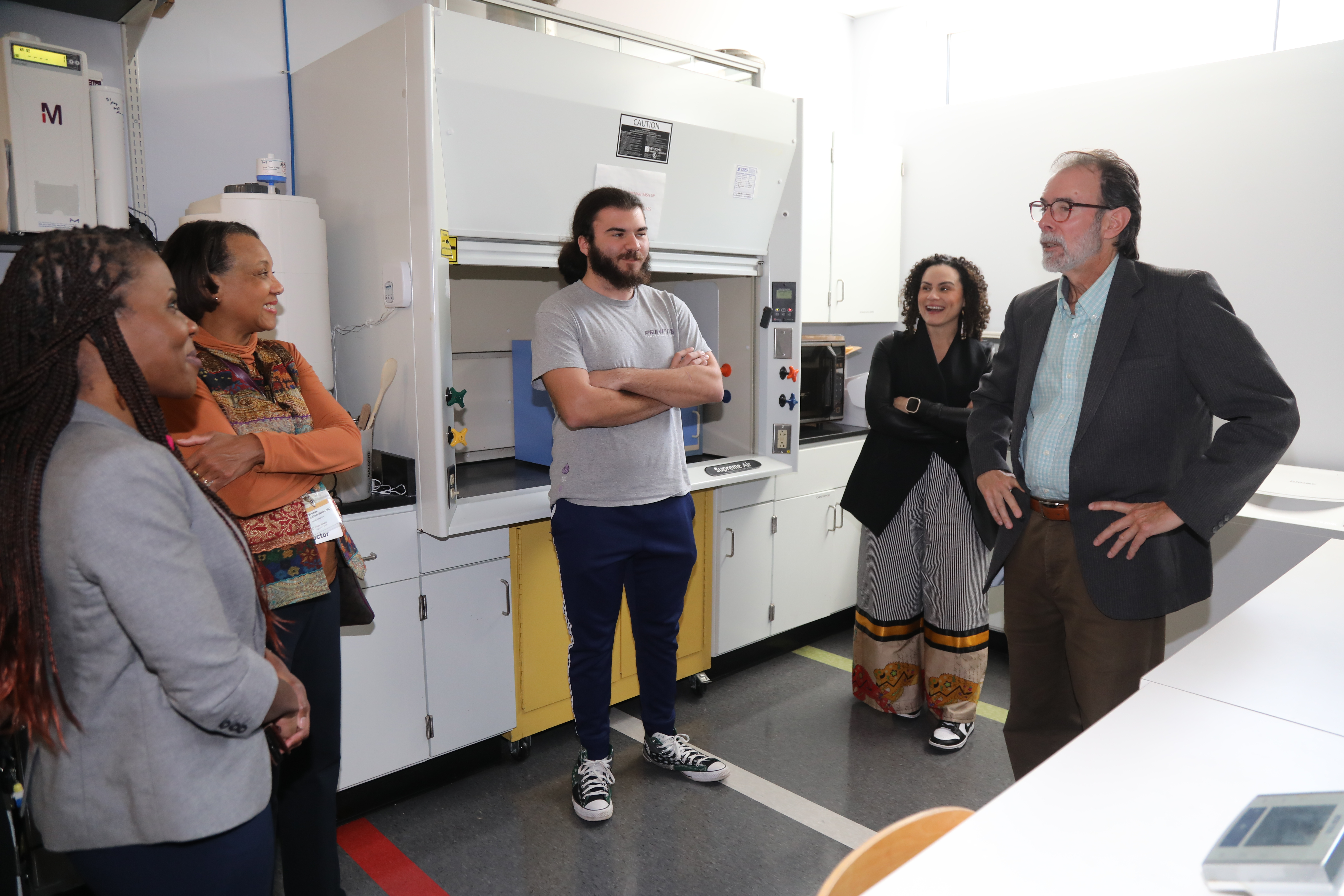Wake Forest School of Medicine faculty tour Dr. Ben Bahr’s Alzheimer's Disease Research Lab