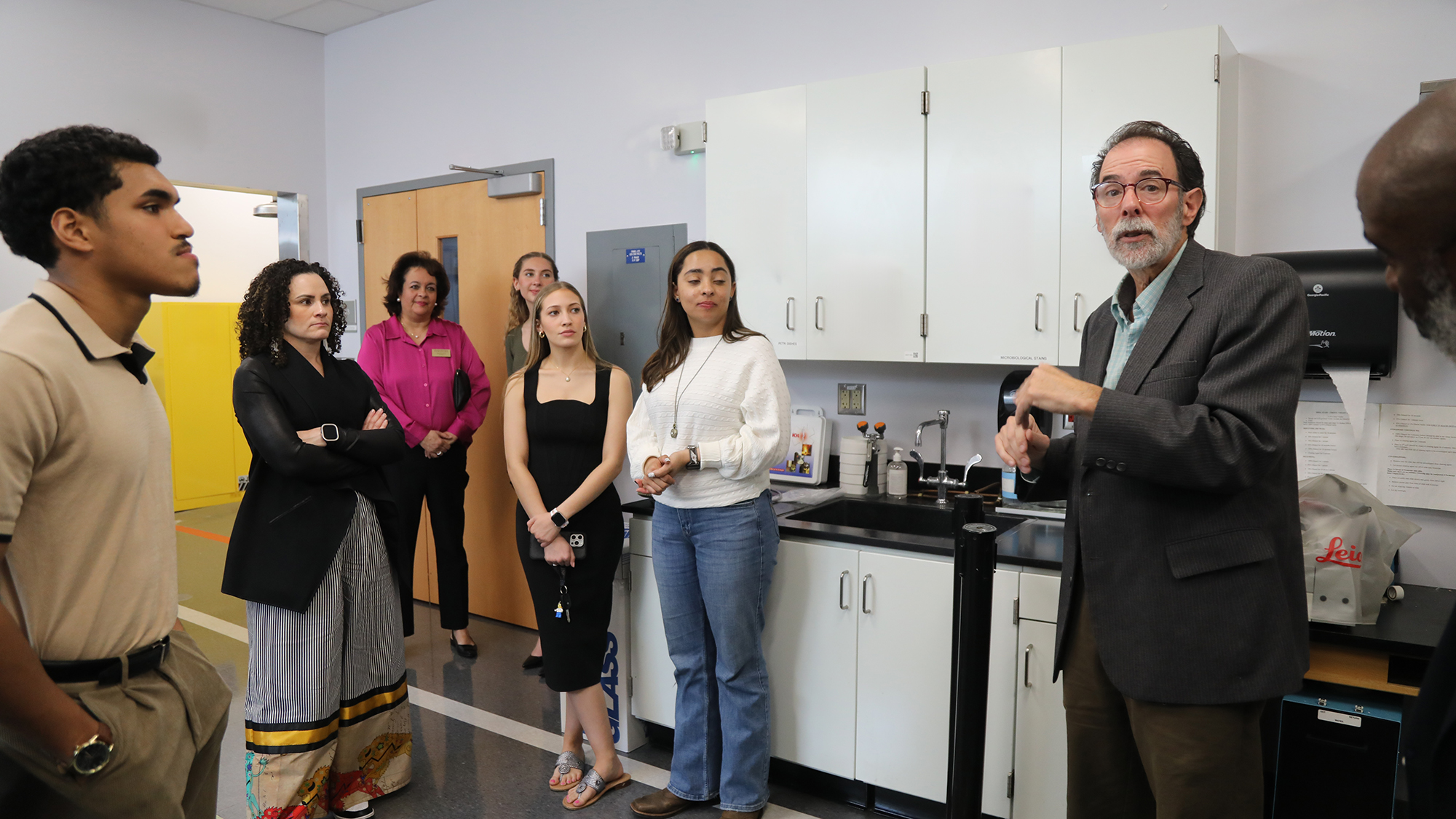 Wake Forest School of Medicine faculty tour Dr. Ben Bahr’s Alzheimer's Disease Research Lab