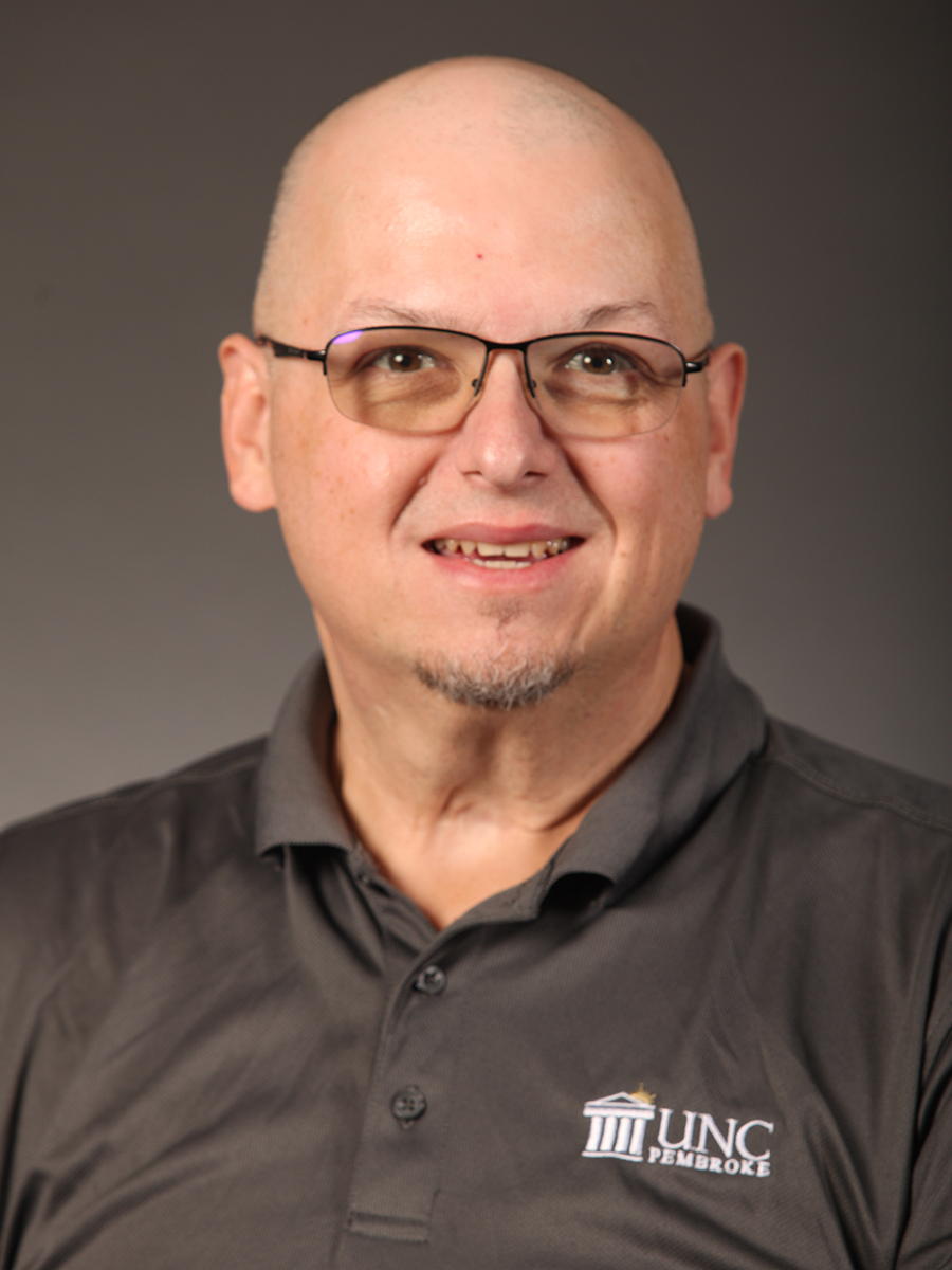 headshot of Christopher Barnes