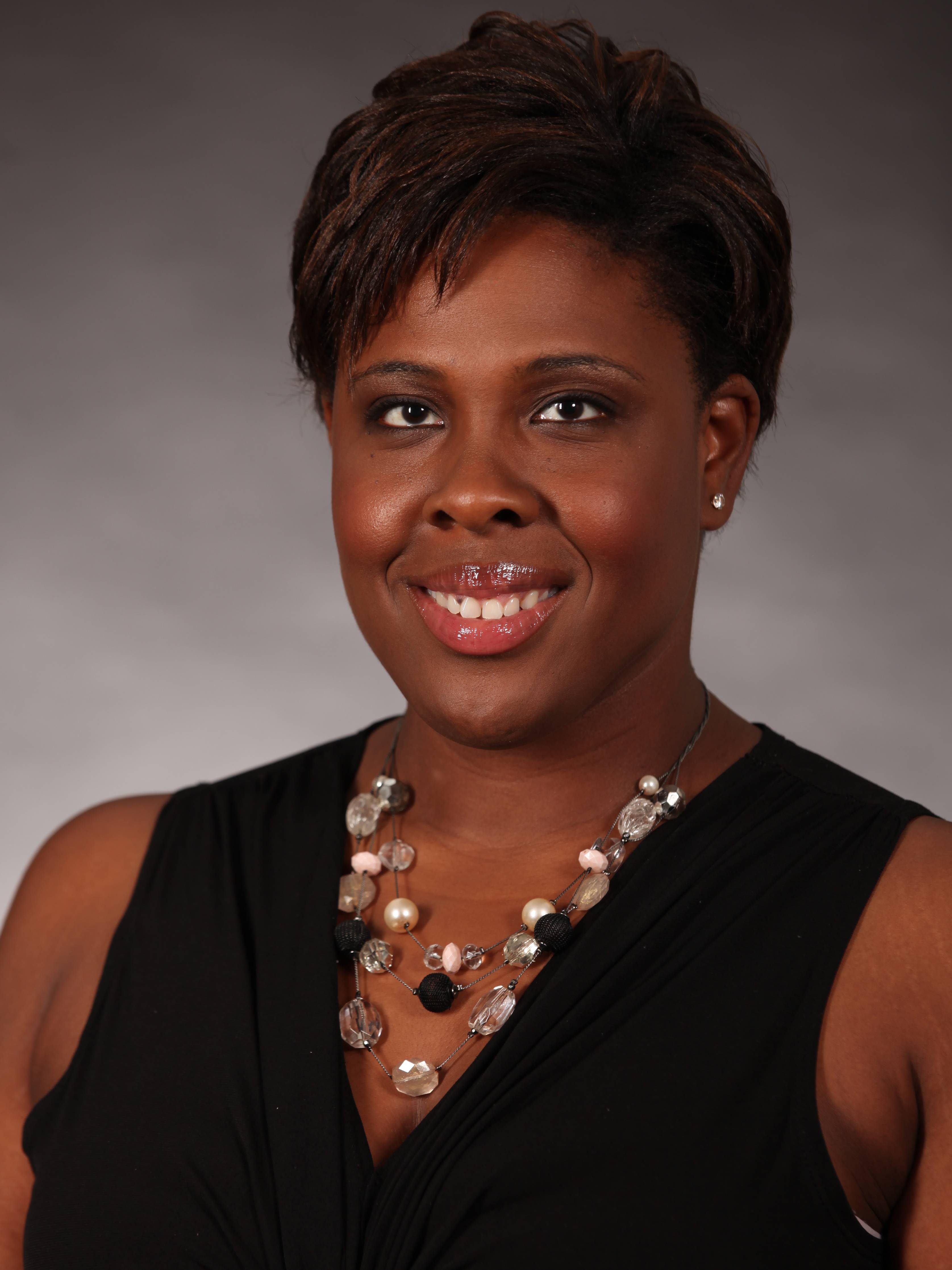 Headshot of Nicole Beverly