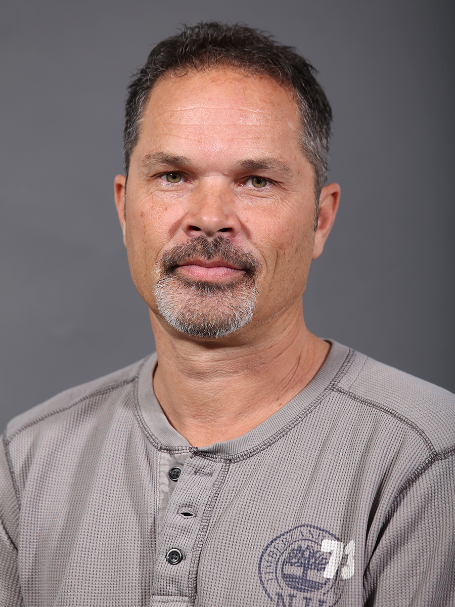 headshot of Lyndon Bullard