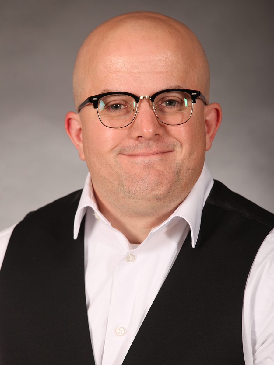 Jordan Dew, headshot