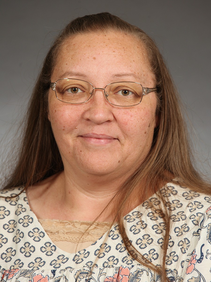 Kerry Flores, headshot