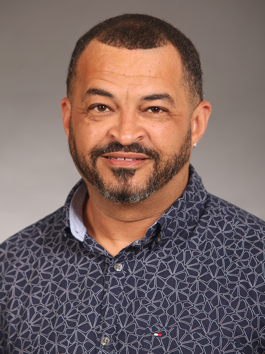 Sonny Walton, headshot