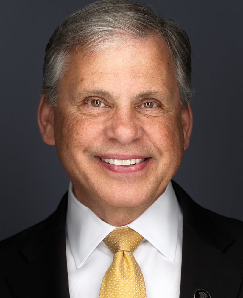 Headshot of Chancellor Robin G. Cummings, MD
