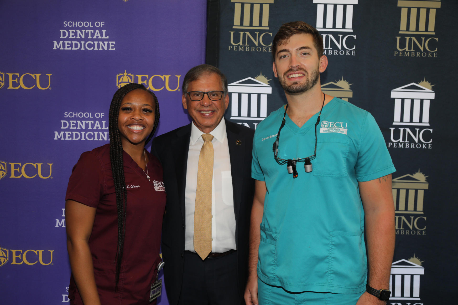 chancellor Cummings with UNCp students