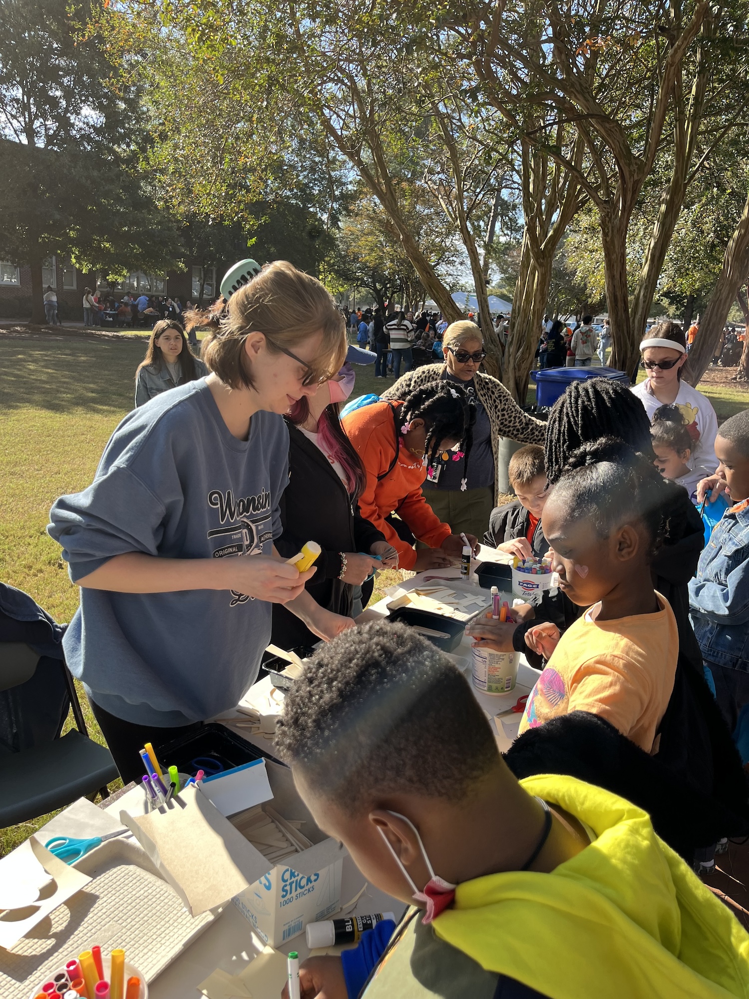 art students with kids at Pembroke Day
