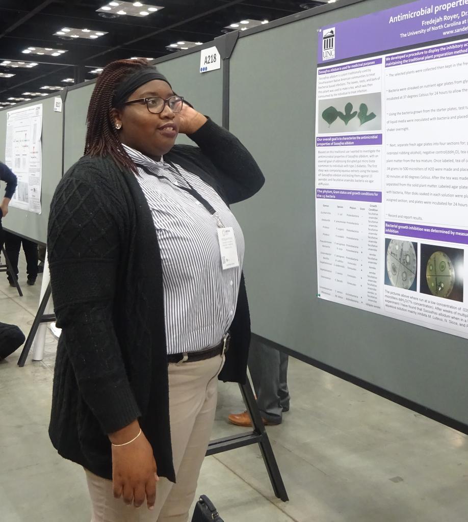 Fredejah Royer presenting her poster at ABRCMS.