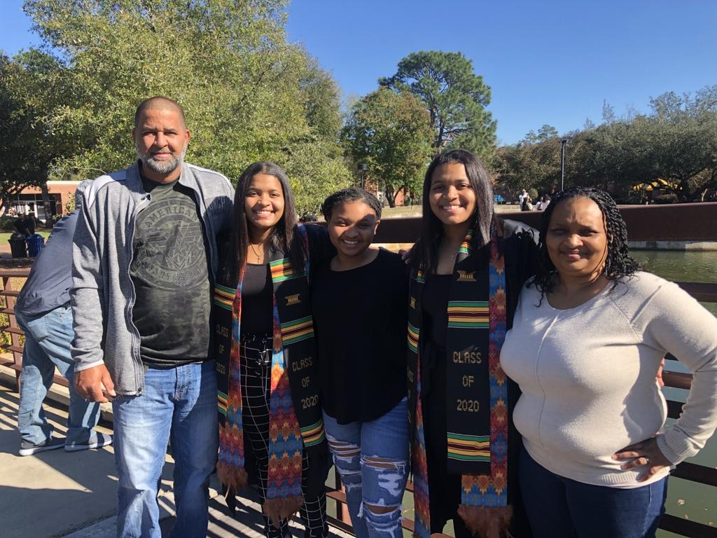 Kyria and Kelsey Locklears pose with their parents Nakuma Locklear, Sharron McLean and younger sister, Amari