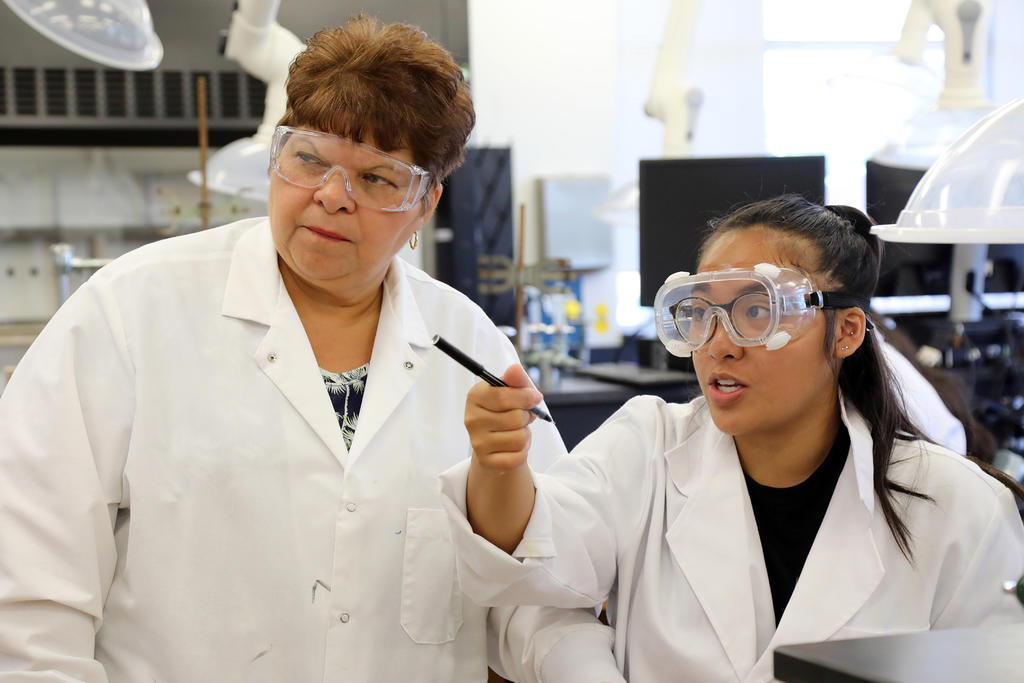 Felicia Scott in General Chemistry Lab (2019)