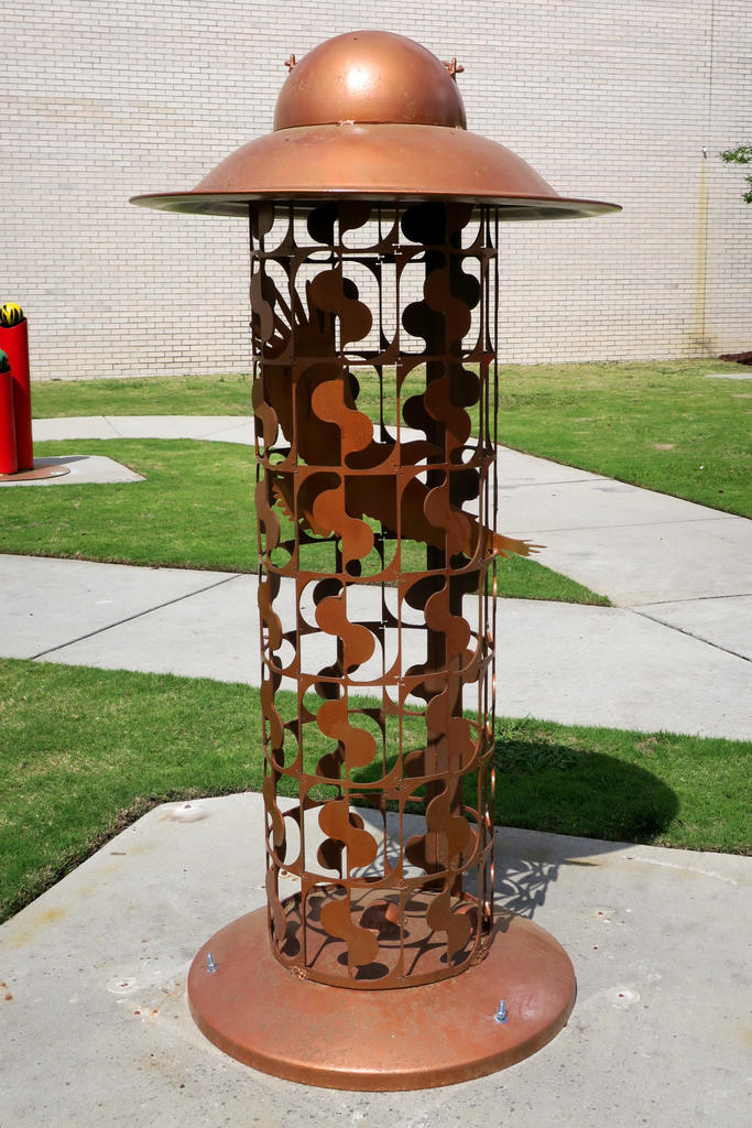 Introduction to Sculpture/ Public Art Project/ Painted Steel/ 48x28x28”/ Fall 2022/Trinity Russell/ Art Major