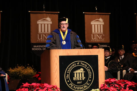 Accounting Professor Dr. Stewart Thomas gave the keynote address at The Graduate School ceremony on December 9, 2022
