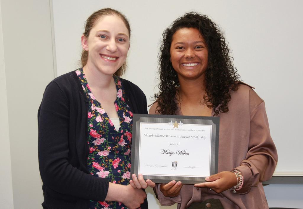 Dr. Kaitlin Campbell (left) and Marijo Wilkes, winner of the GlaxoWellcome Women in Science (Biology) Scholarship