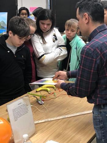 Seventh Graders from PSRC Learn About STEM.